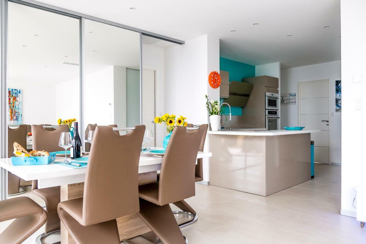 Apartamento Ground Floor On Seafront With Large Terrace *