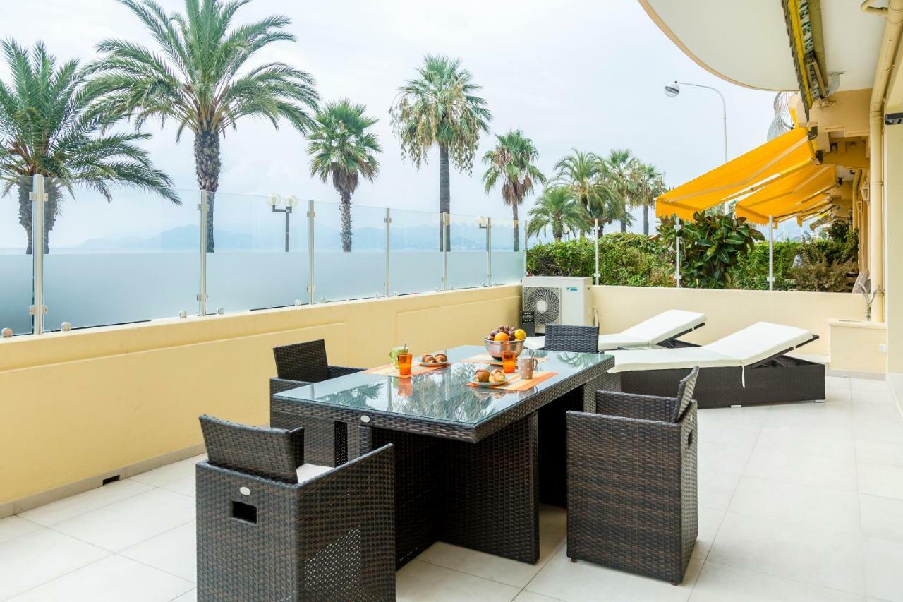 Apartamento Ground Floor On Seafront With Large Terrace *